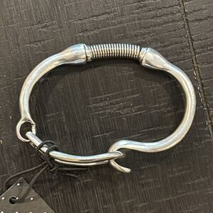 NWT UNOde50 Hooked on A Feeling Silver Plated Hook Bungee Bracelet
